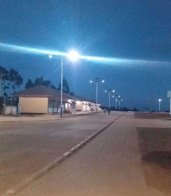 漯河市非洲科特迪瓦太阳能路灯工程